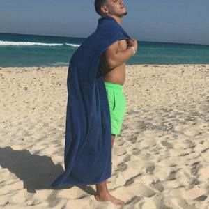 Meet your Posher, Christopher